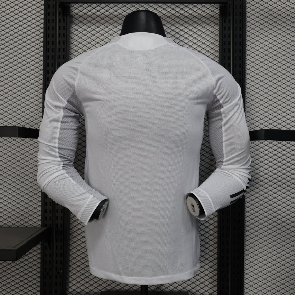 Real Madrid Casa 25/26 - Versione Giocatore Maniche Lunghe