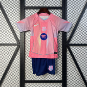 Barcelona 25/26 - Bambino (pantaloncini inclusi)