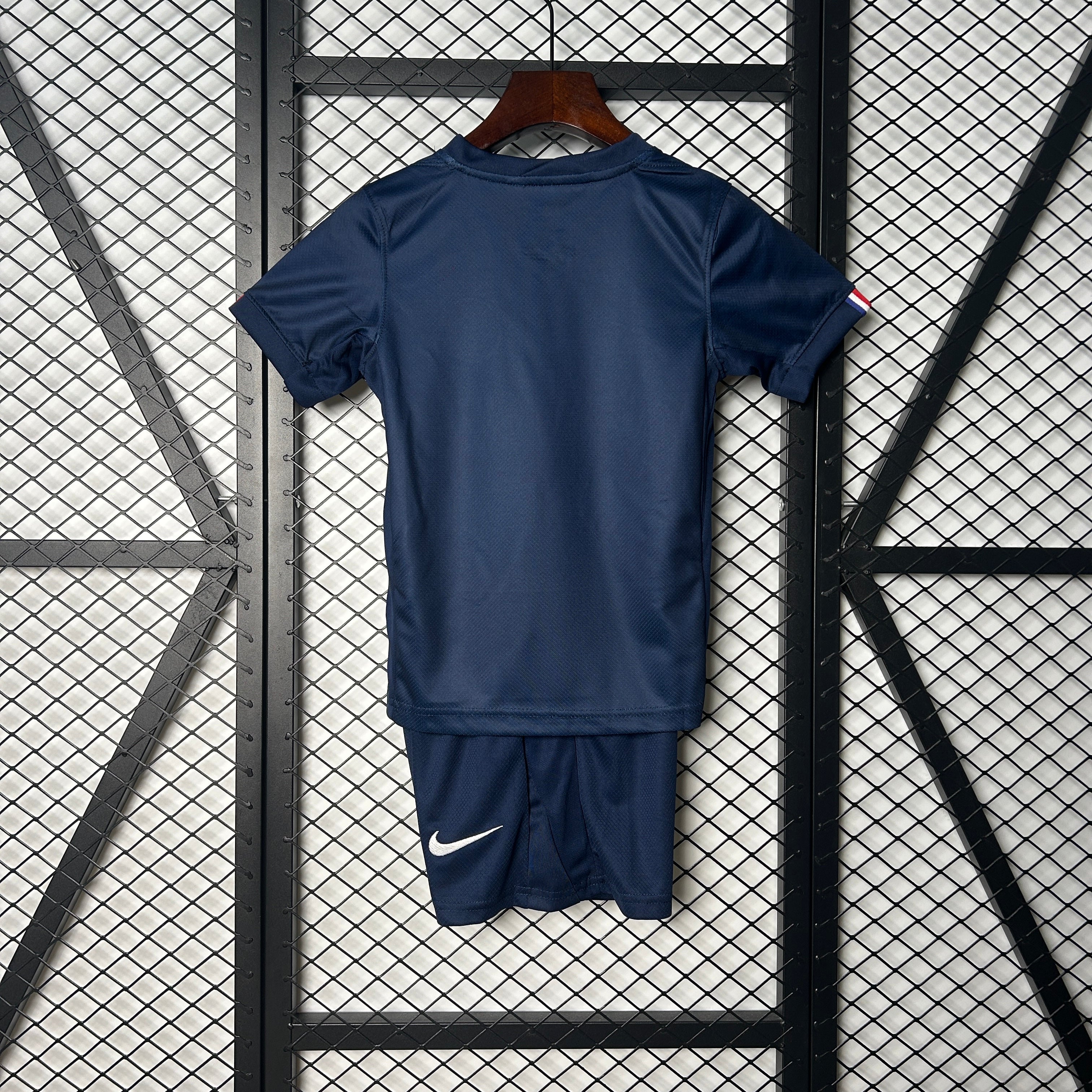 PSG Casa 25/26 - Bambino (pantaloncini inclusi)