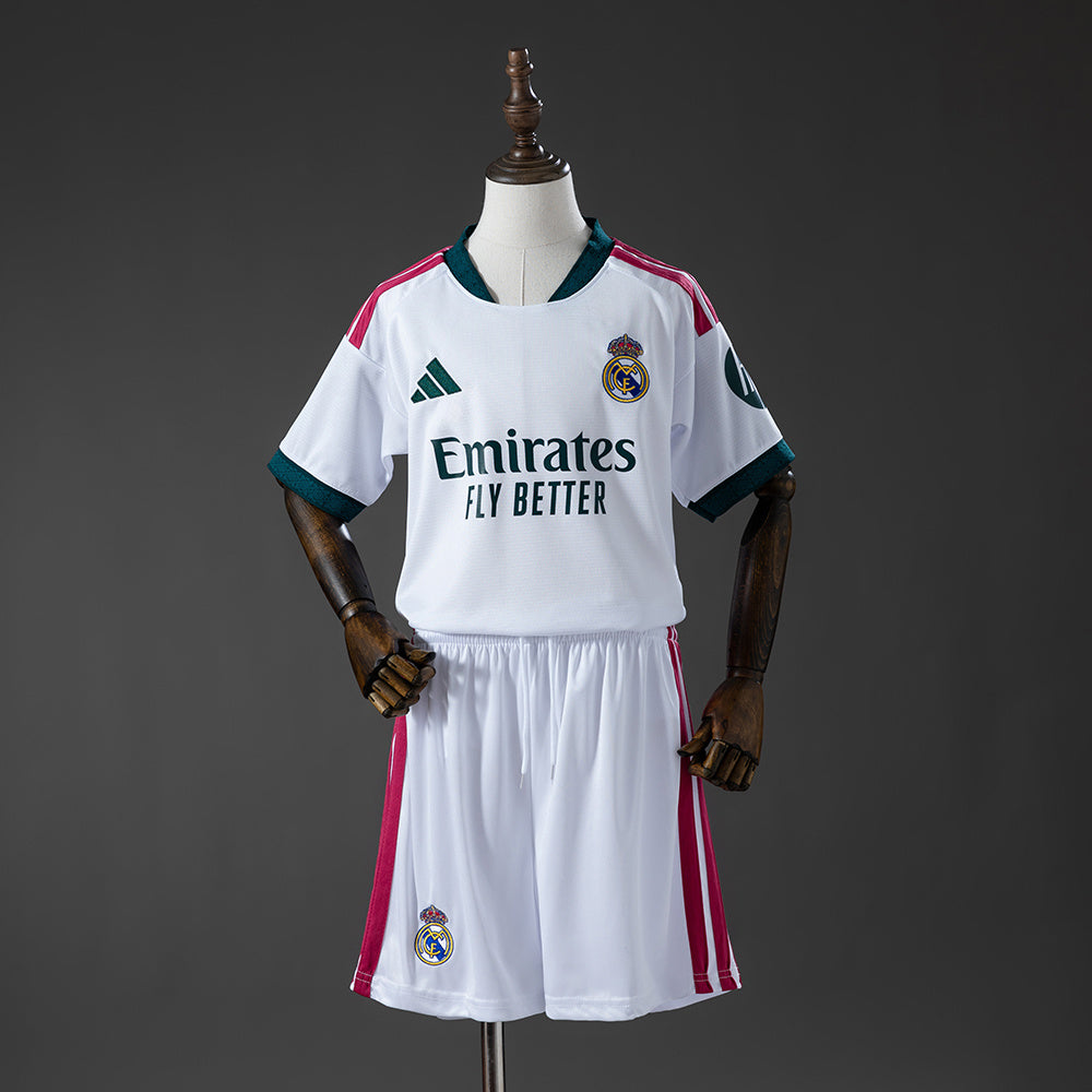 Real Madrid Casa 26/27 - Bambino (pantaloncini inclusi)