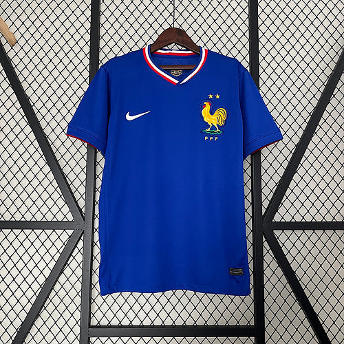 Francia Domicile 24/25