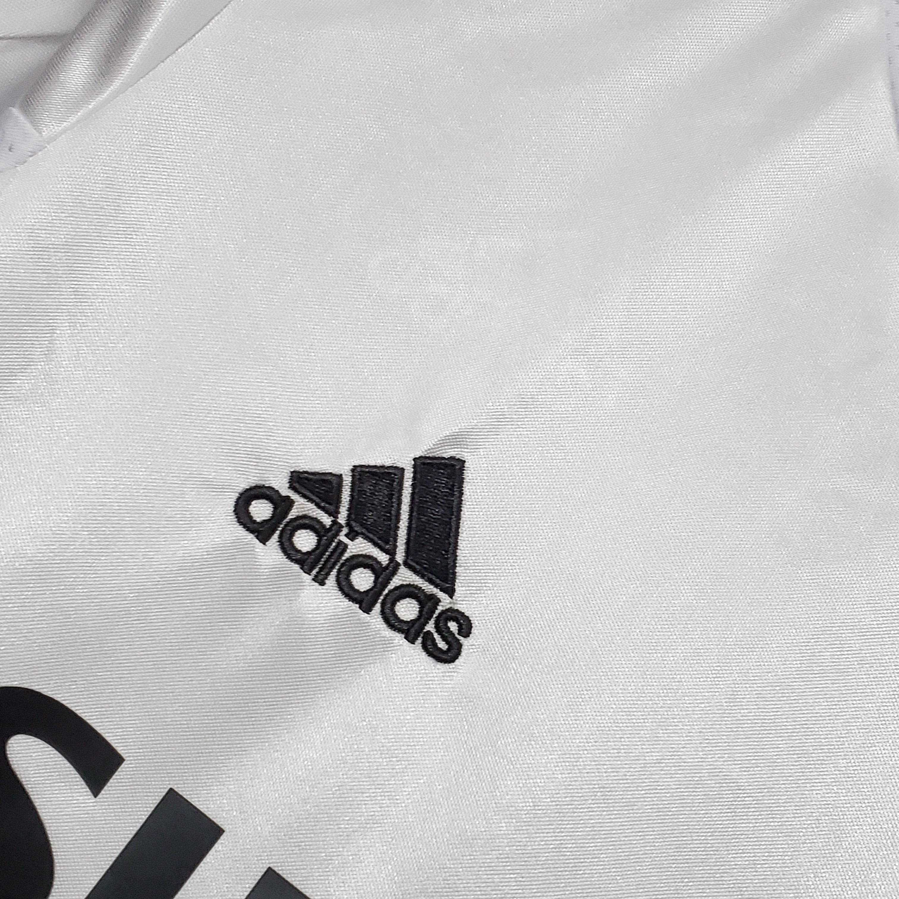 Retro Real Madrid Casa 04/05