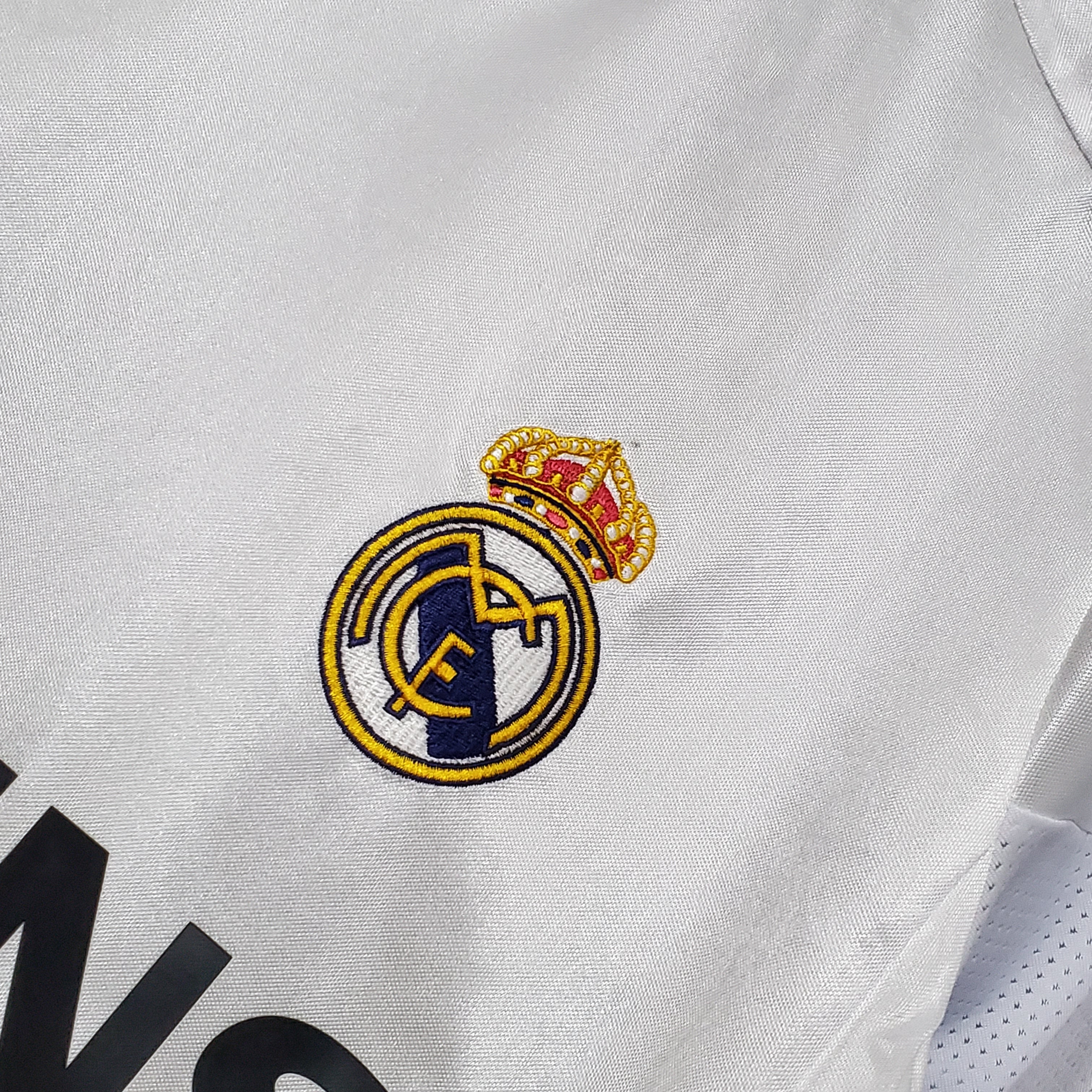 Retro Real Madrid Casa 04/05
