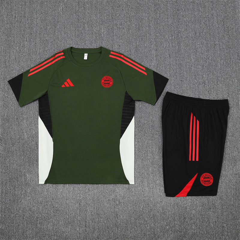 Completo Bayern Monaco