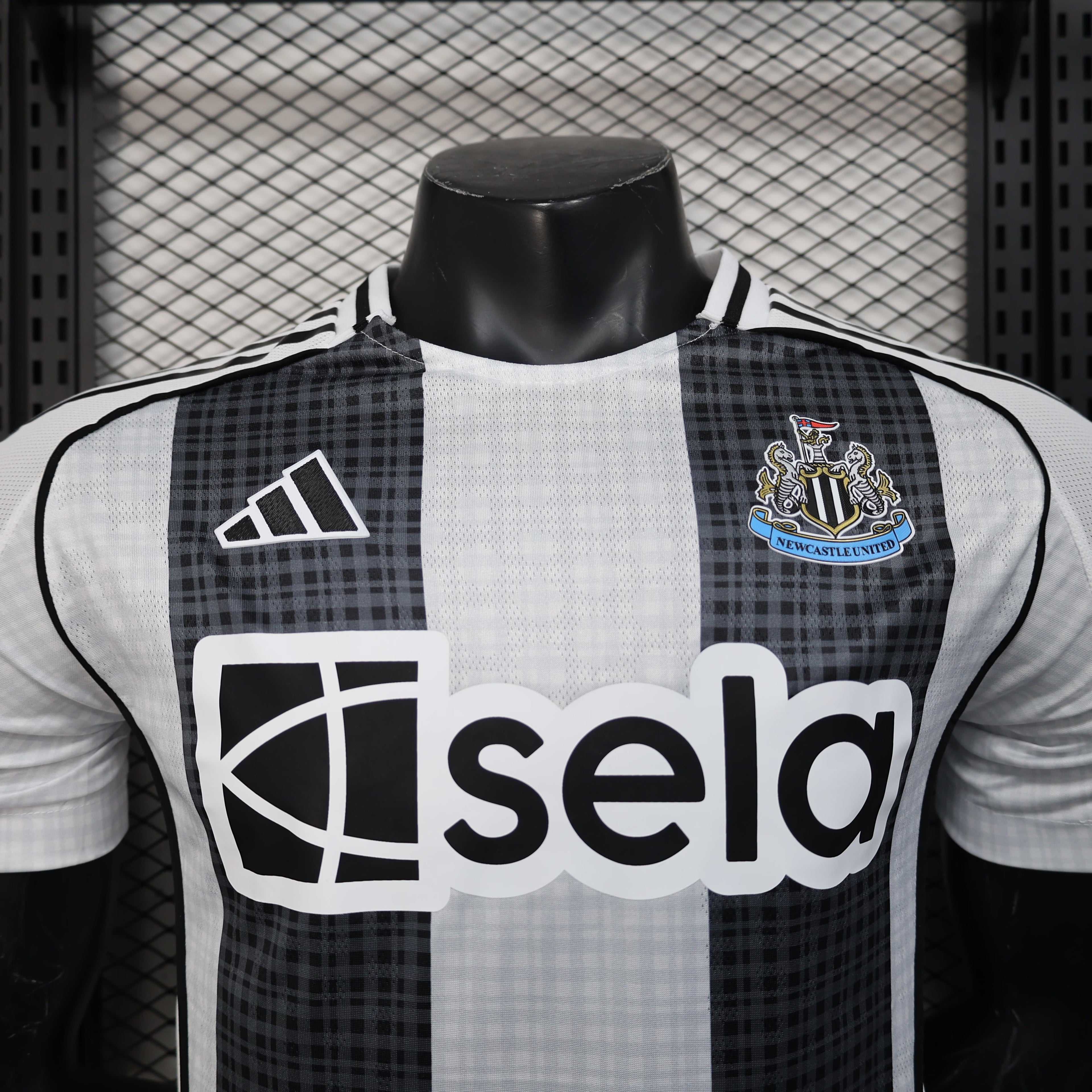 Newcastle Casa 25/26 - Versione Giocatore