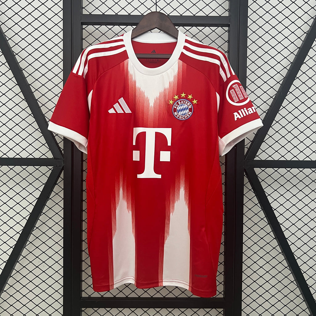 Bayern Monaco Casa 25/26