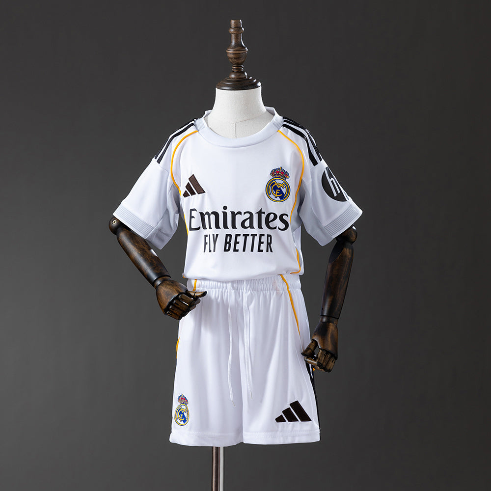Real Madrid Domicile 25/26 - Enfant (short inclus)
