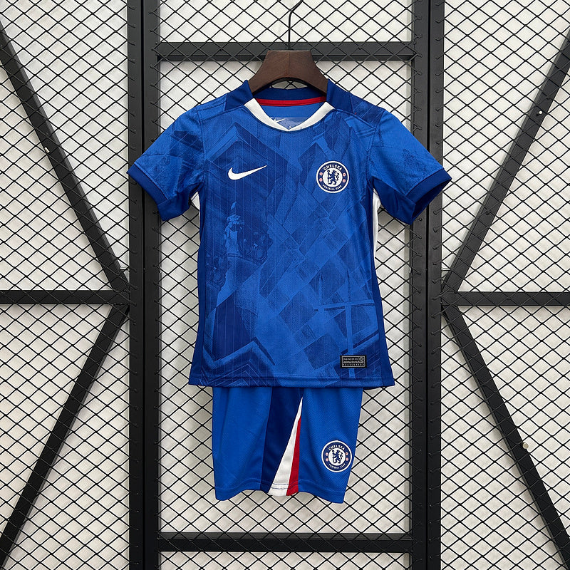 Chelsea Casa 25/26 - Bambino (pantaloncini inclusi)