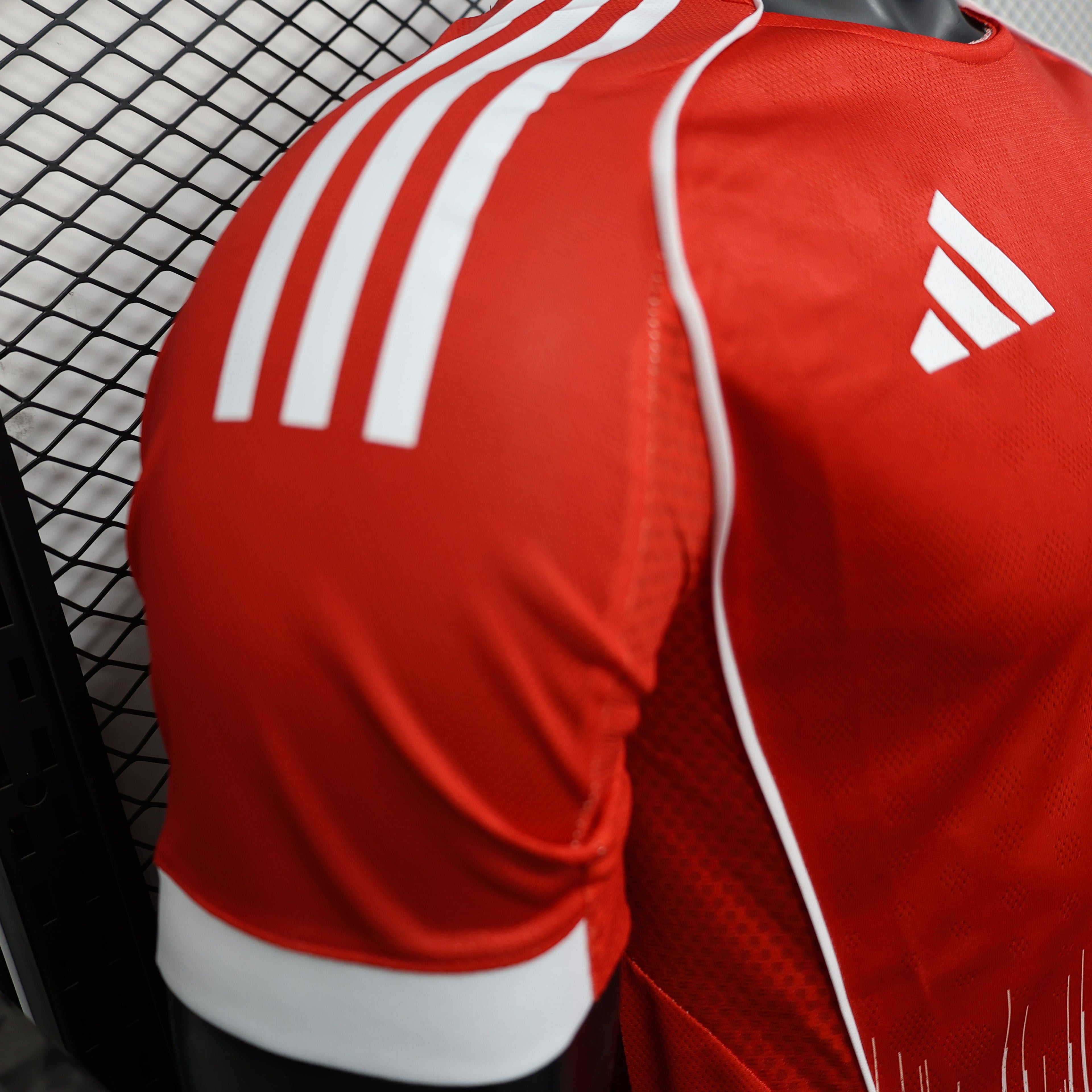 Bayern Monaco Casa 25/26 - Versione Giocatore