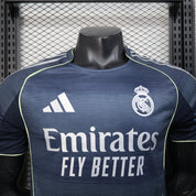Real Madrid Extérieur 25/26 - Version joueur